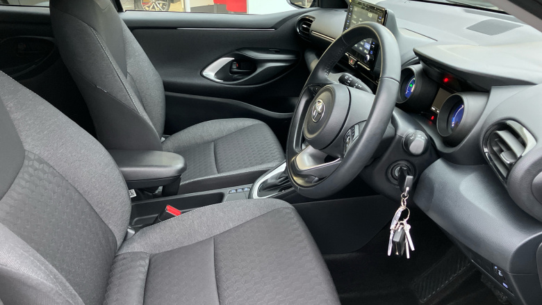 Toyota Yaris 1.5 Hybrid Design 5dr CVT Hybrid Hatchback